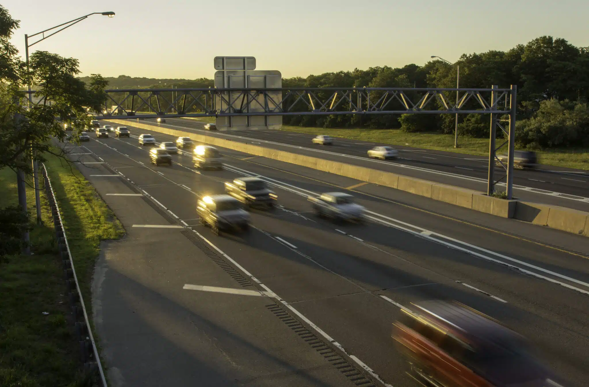 Long Island Expressway car accident